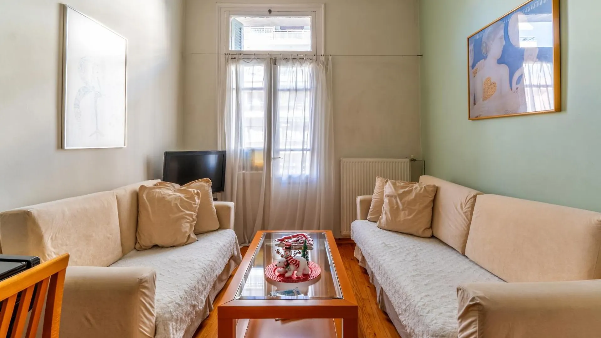 Maria\'S Apartments contacts